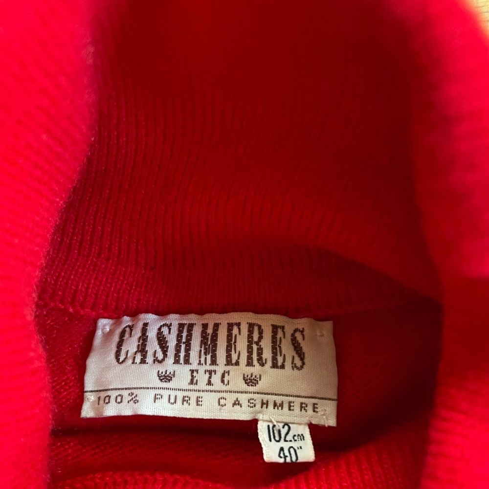 Cashmeres ETC 100% Cashmere Made in Scotland Red Turtleneck Sweater